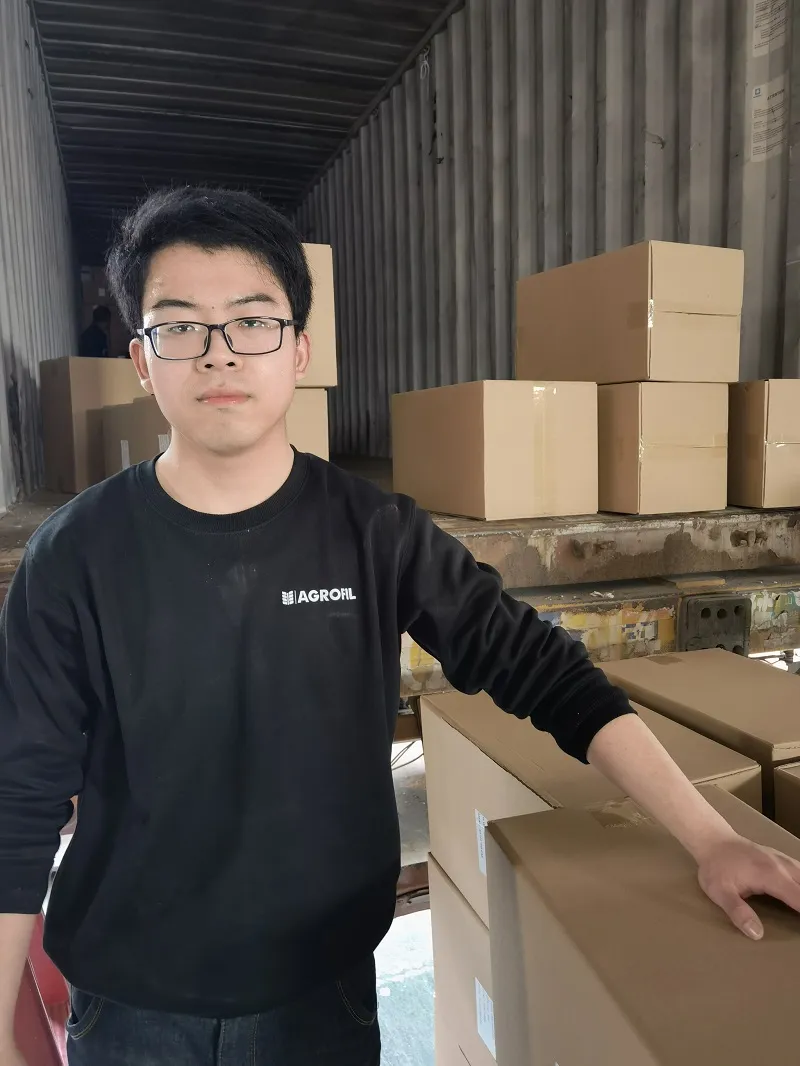 0009831647 0009831625 068127177 Fuel Filter for Linde Forklift Spare Parts12 Month Carton Box Customized 100% Tested 81*158mm Agrofil ISO9001