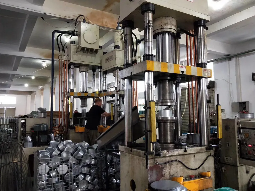 Auto Parts Oil Filter 1000424655/61000070005h/Lf3874 Power Fuel /Oil Filter for Construction Machines