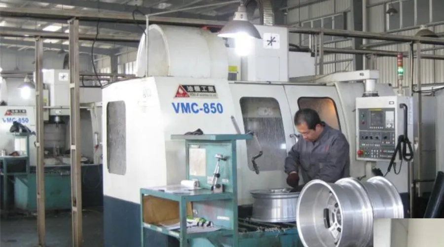 Car Alloy Wheel Kin-32 for Lander Rover