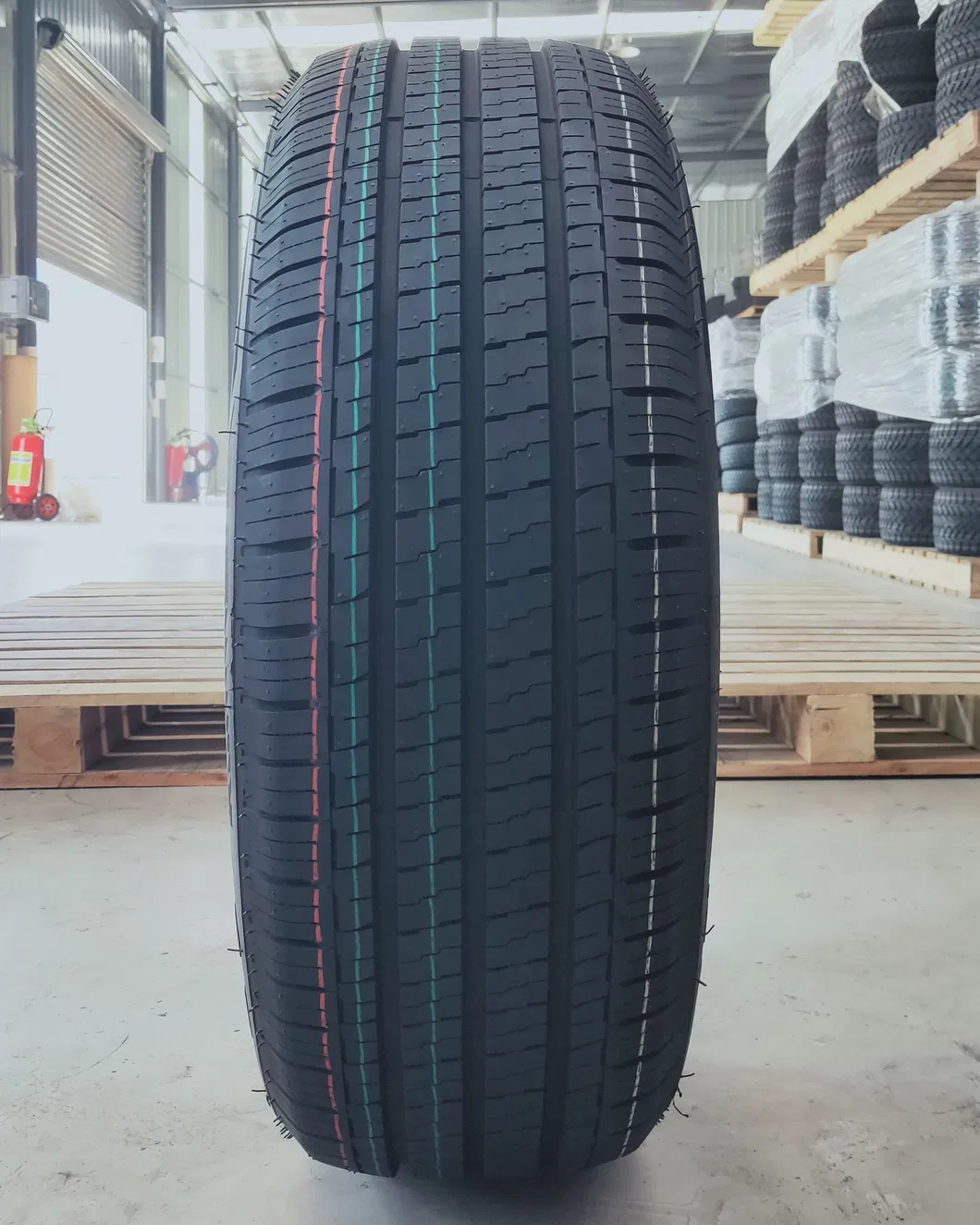 Chinese Famous Brand Haida Brand with Best Quality PCR/ Car Tire Passenger Car Tyre 165/70r14 235/55r17 185/70r14