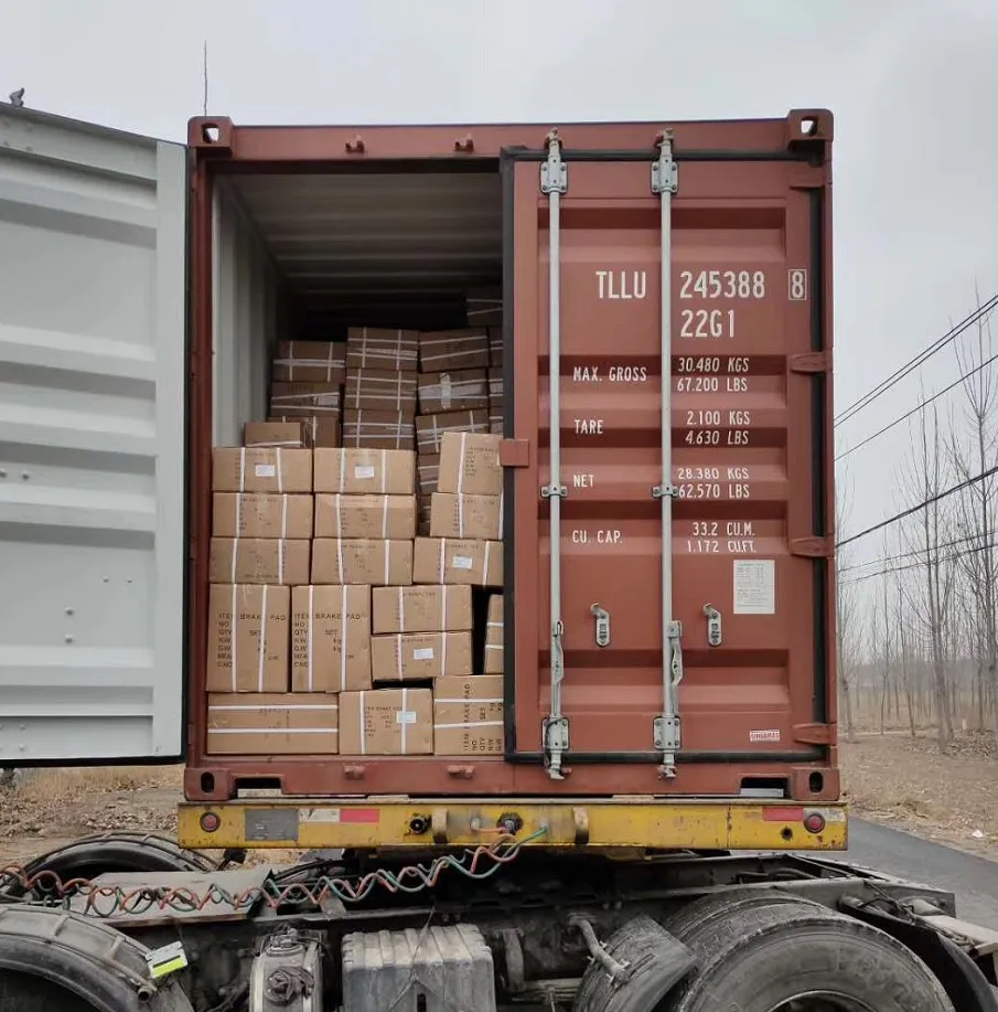 D1473-8672, Gdb1840, OE 3421 6796 741 for Car BMW Brake Pads with Anti Shock Shim