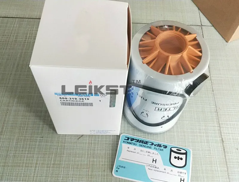 Excavator Diesel Engine Filters 600-311-3111 Fs19701 P559122 337-5270 Sev551f/4 6736-51-5142