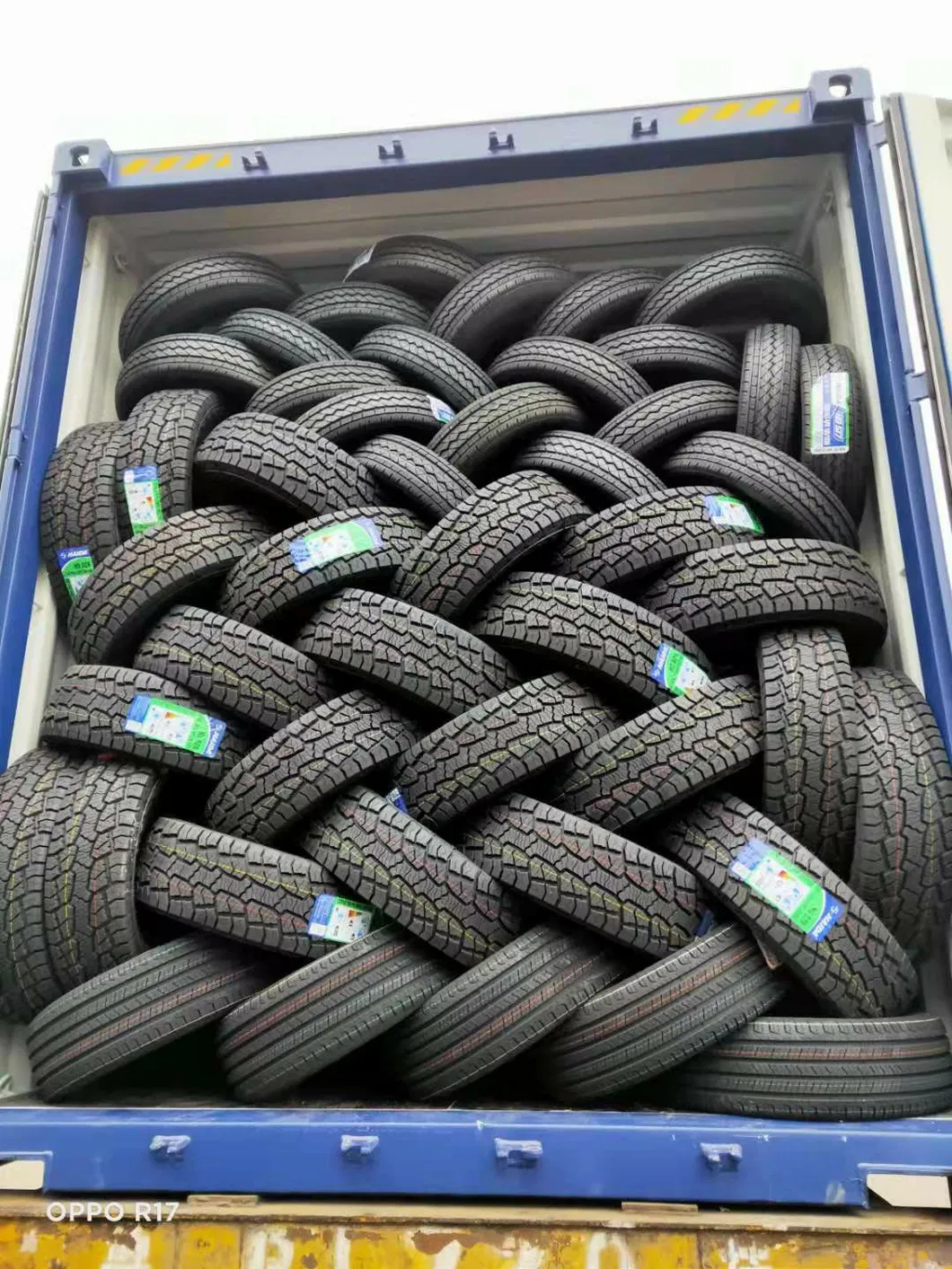 Haida Brand PCR Passenger Car Tires Taxi Tyres Good Quality Tyres China M+S Snow Tire Studdable Winter HD921 HD927 225/35zr20 245/35zr20 245/45zr20 UHP Tyres