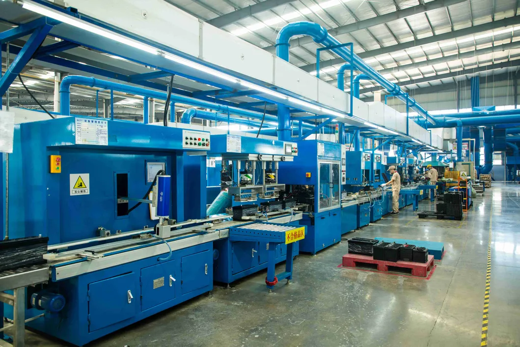 ISO9001 Certificated Factory for SMF Sealed Lead Acid Car Starting Batteries 12V 65ah Ns70 Auto Battery for Sale