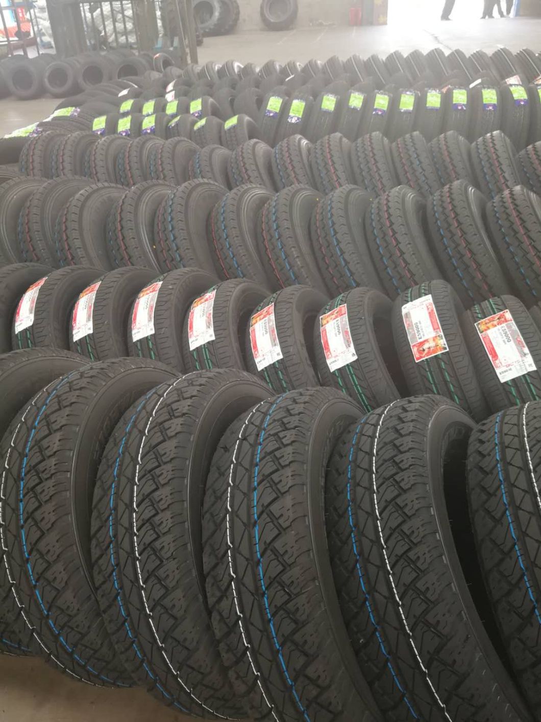 LTR PCR Passenger Tyre with 155/65r14, 165/60r14, 165/65r14, 165/70r14
