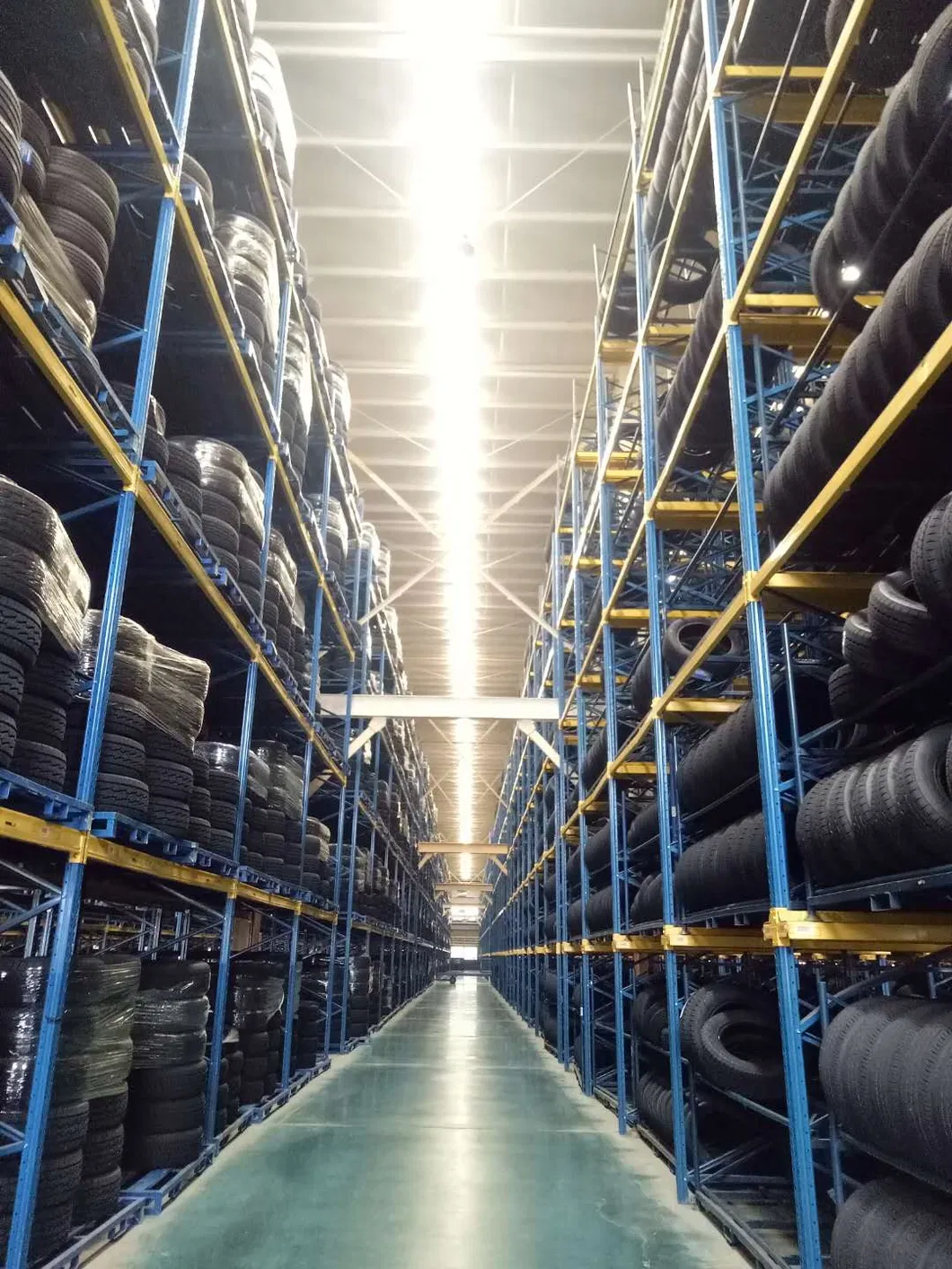 Studable Winter Tyres for at/SUV/Lt/Van 315/35r20