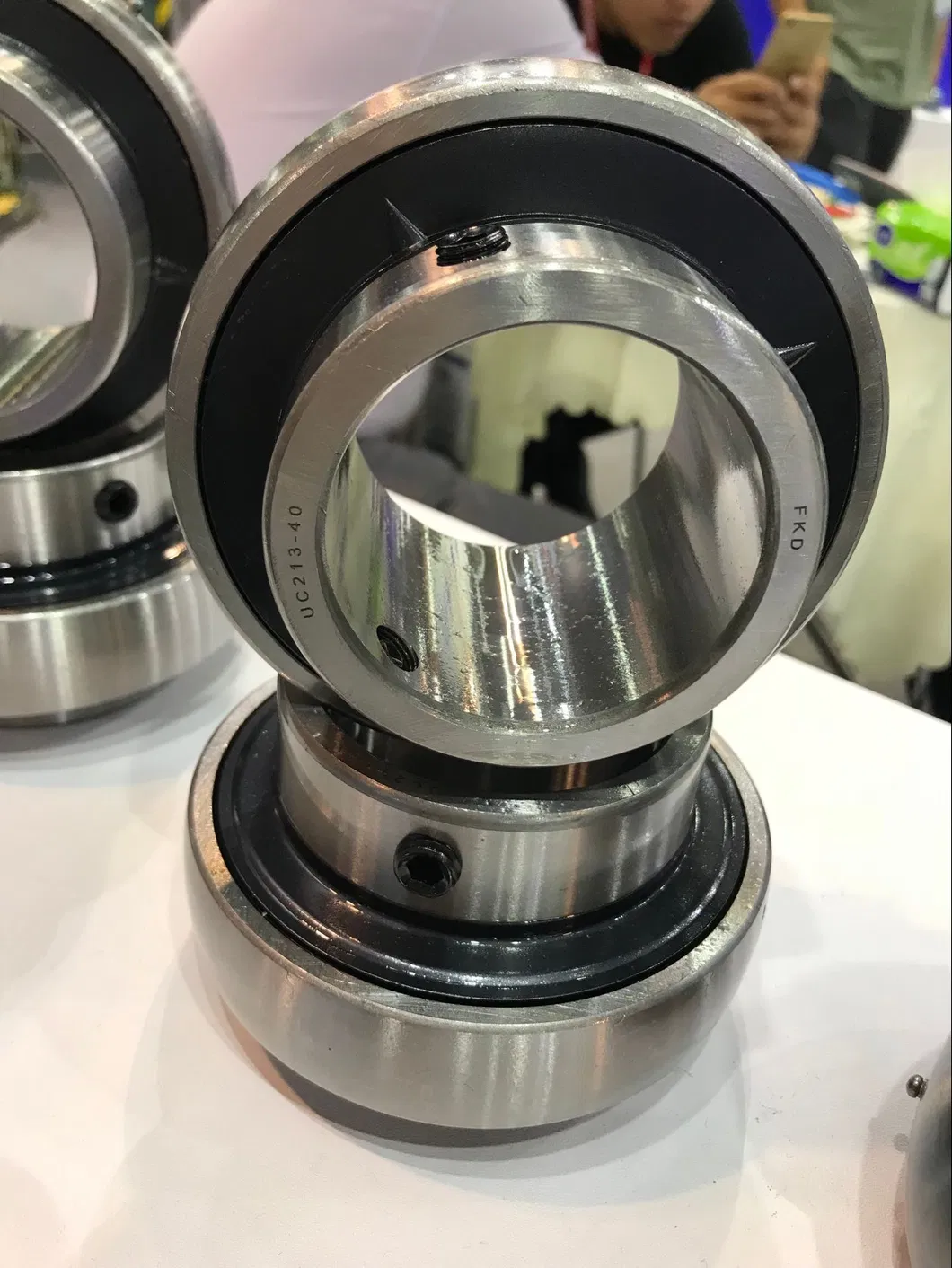 UC Bearing (UC204, UC204-12, UC205, UC205-16)